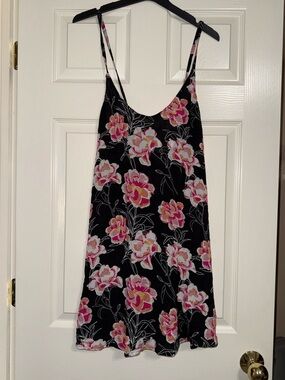 NWT! Roxy Large Black Floral Dress